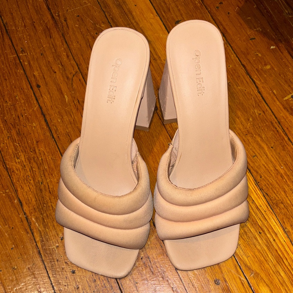 Open Edit Women's Cream Block Heel Sandals